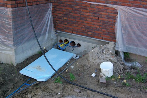 Offene Rohr Durchfuhrungen